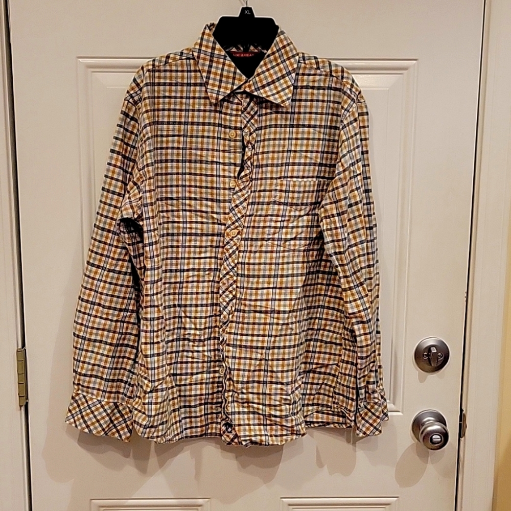 Unionbay long sleeve plaid button down
